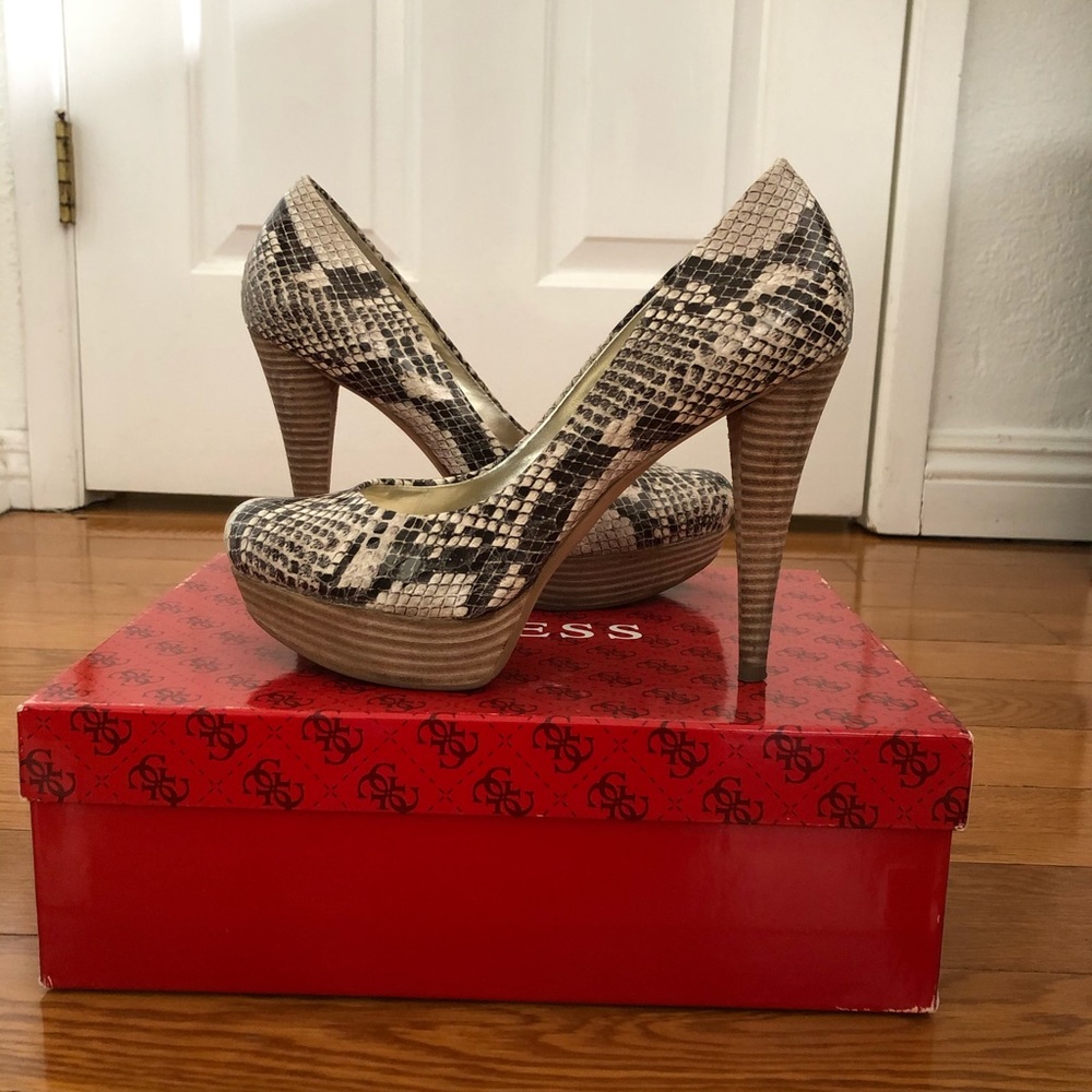 Guess Gwadrienale leather shoes size 7.5M - Picture 2 of 9
